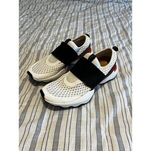 Sorel Kinetic Impact Strap Slip On Sneakers in Black & White Women’s Size 8.5